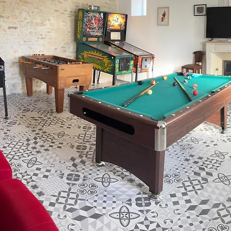 3 Le Clos Des Quatre Lieues Bed & Breakfast *